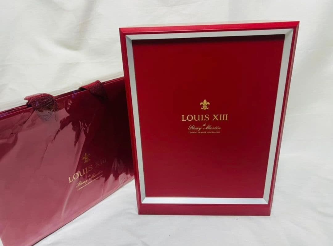 レミーマルタン ルイ13世 バカラ　替え栓・冊子・化粧箱・専用紙袋付き！ 未開封