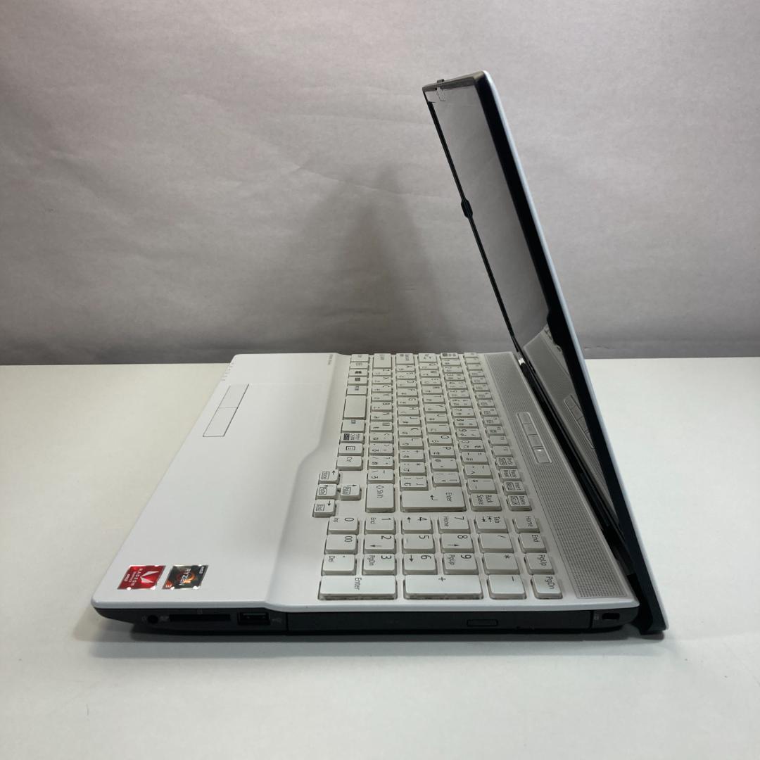 Fujitsu 富士通 ノートパソコン Ryzen3 SSD Windows11