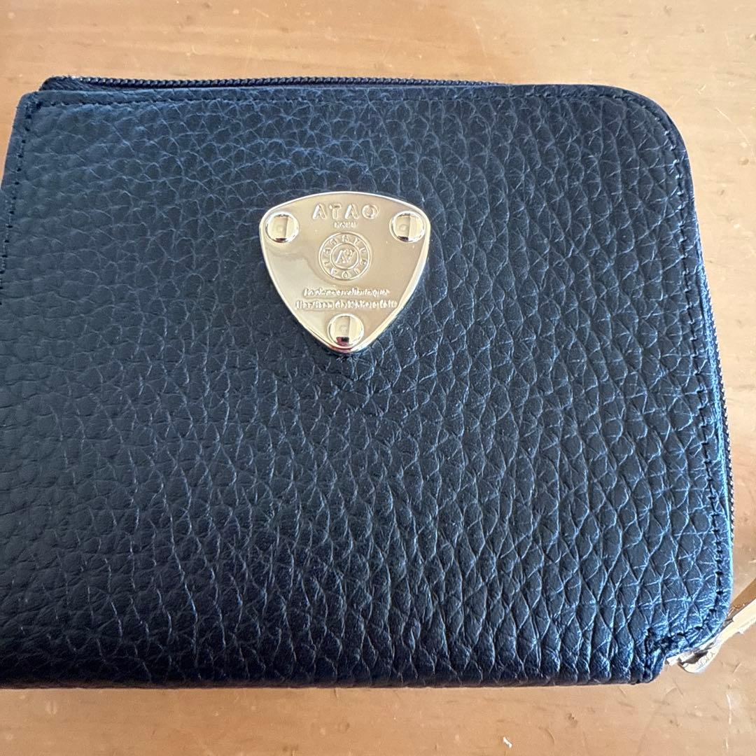 ATAO 黒 レザー 二つ折り財布
