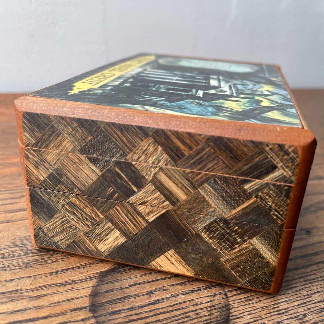 60年代ディズニー　アメリカ　ホーンテッドマンション　寄木細工　からくり仕掛け箱