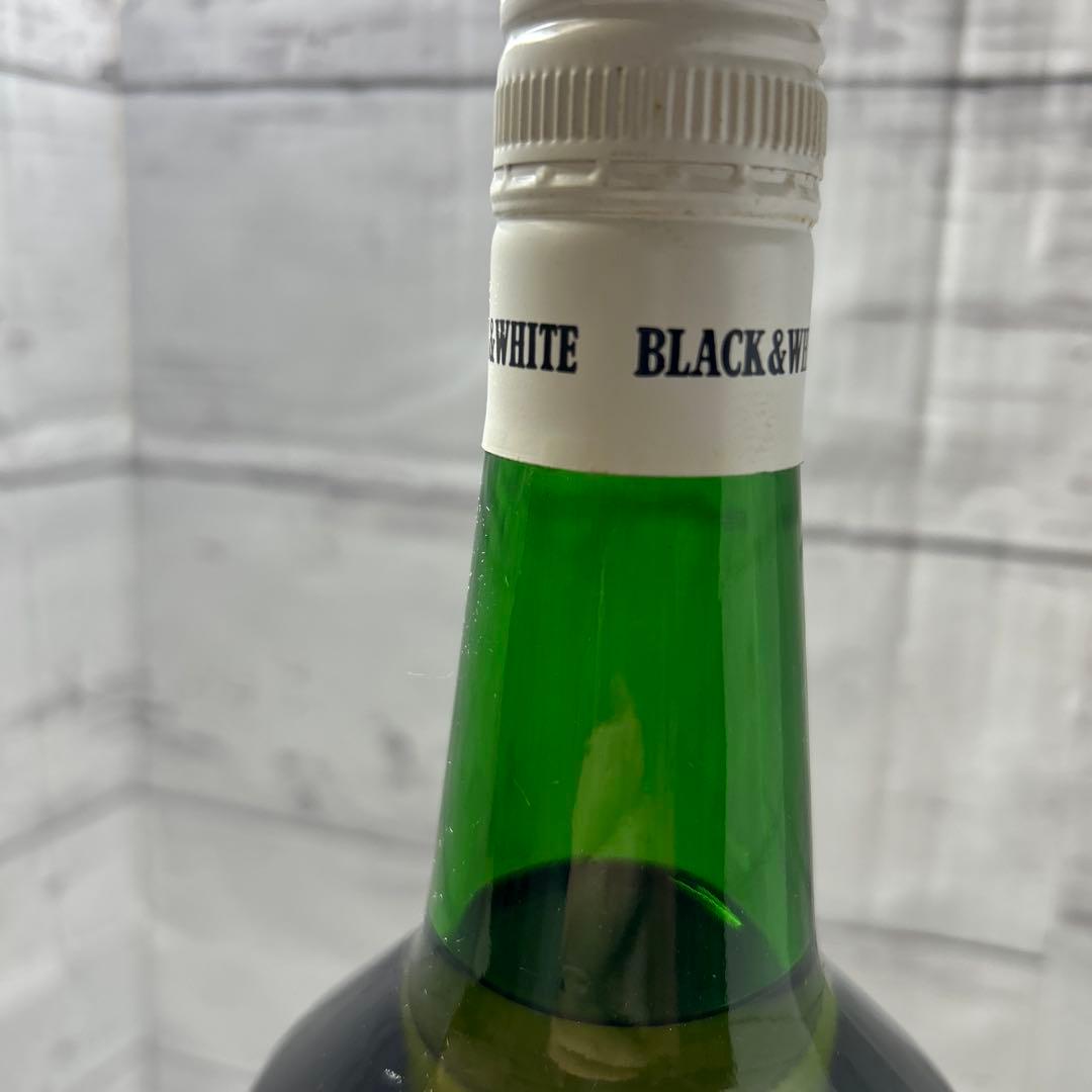 BLACK & WHITE スコッチウイスキー