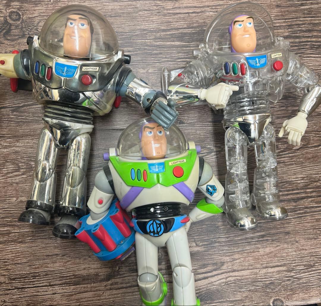 トーキングアクションフィギュア バズライトイヤー フィギュア
