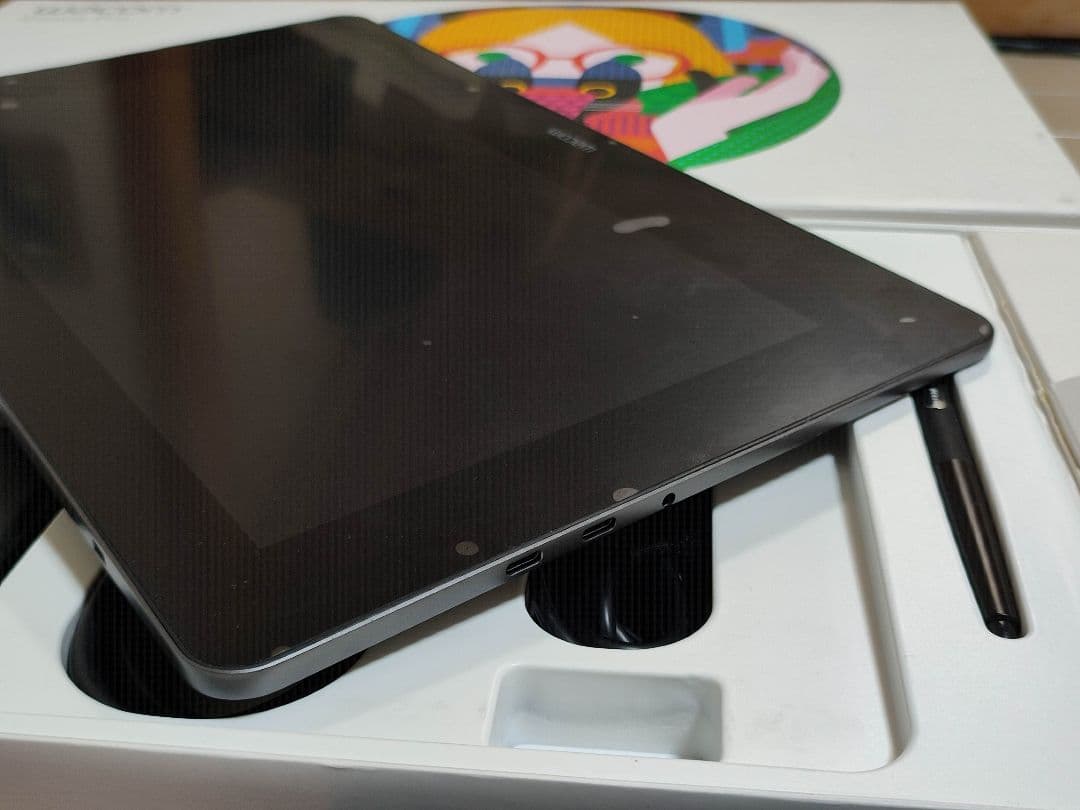 液タブ Wacom Cintiq Pro13 DTH-1320/K0