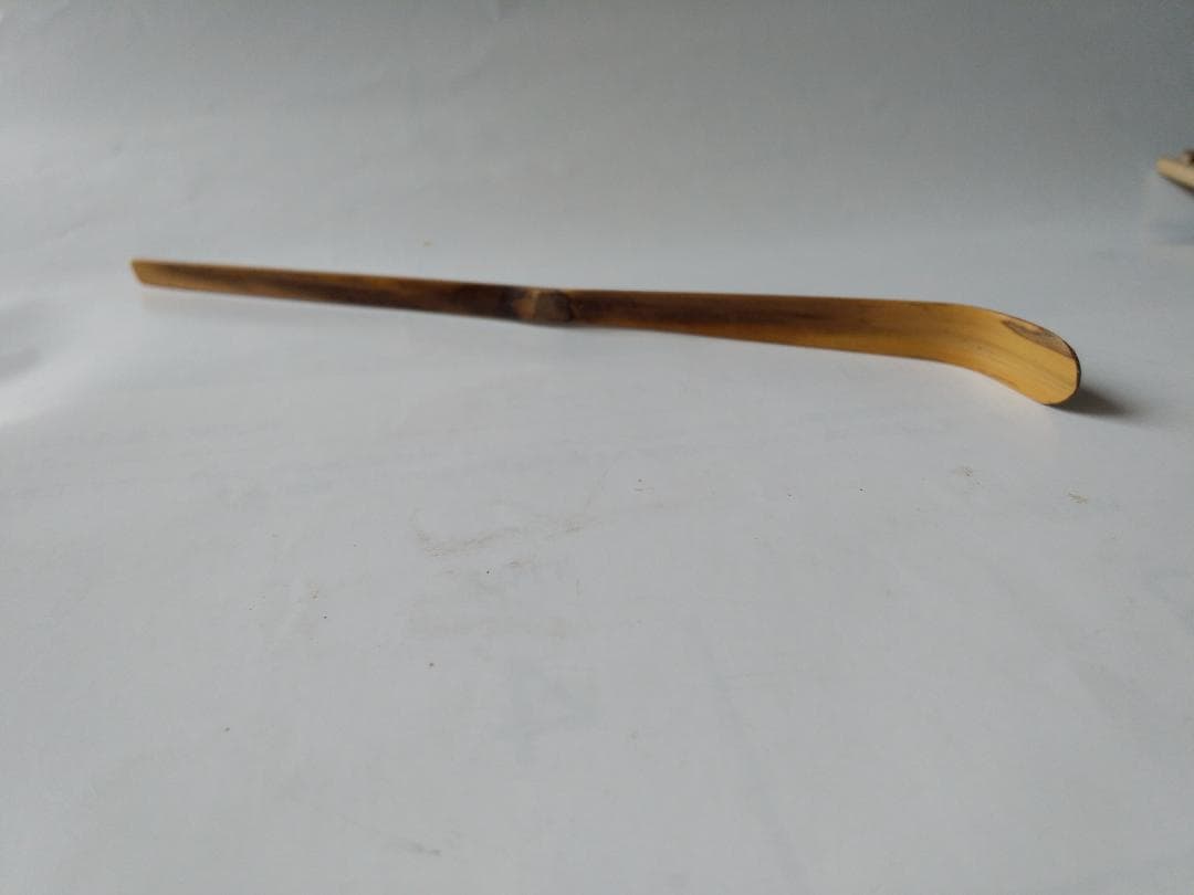 茶杓 前大徳 藤井誠堂 銘『 雲錦 』 共箱 茶道具 新品 未使用 です。