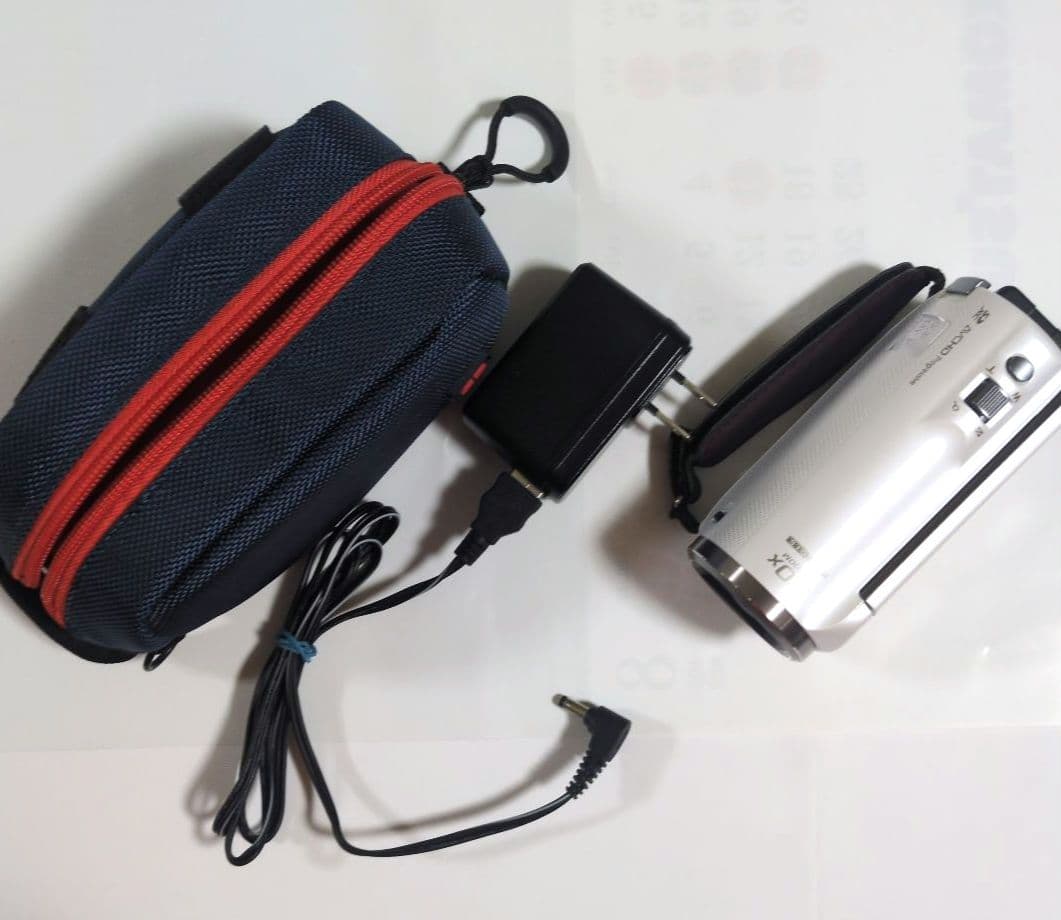 Panasonic HC-V360MS ビデオカメラ 充電器・ケース付き【美品】