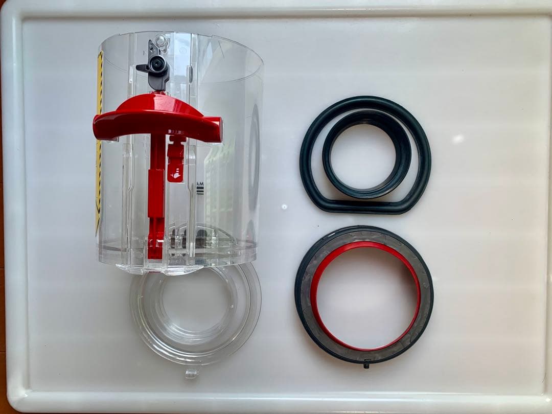 dyson ダイソンV10 本体のみ【分解清掃済み】