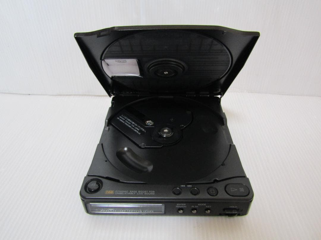 SONY ソニー DISCMAN ポータブルCDプレーヤー D-90