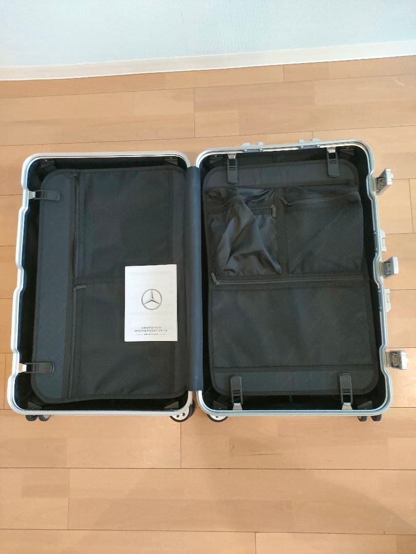 ビリー 新品未使用　キャリーケース　メルセデスベンツ　カバー付