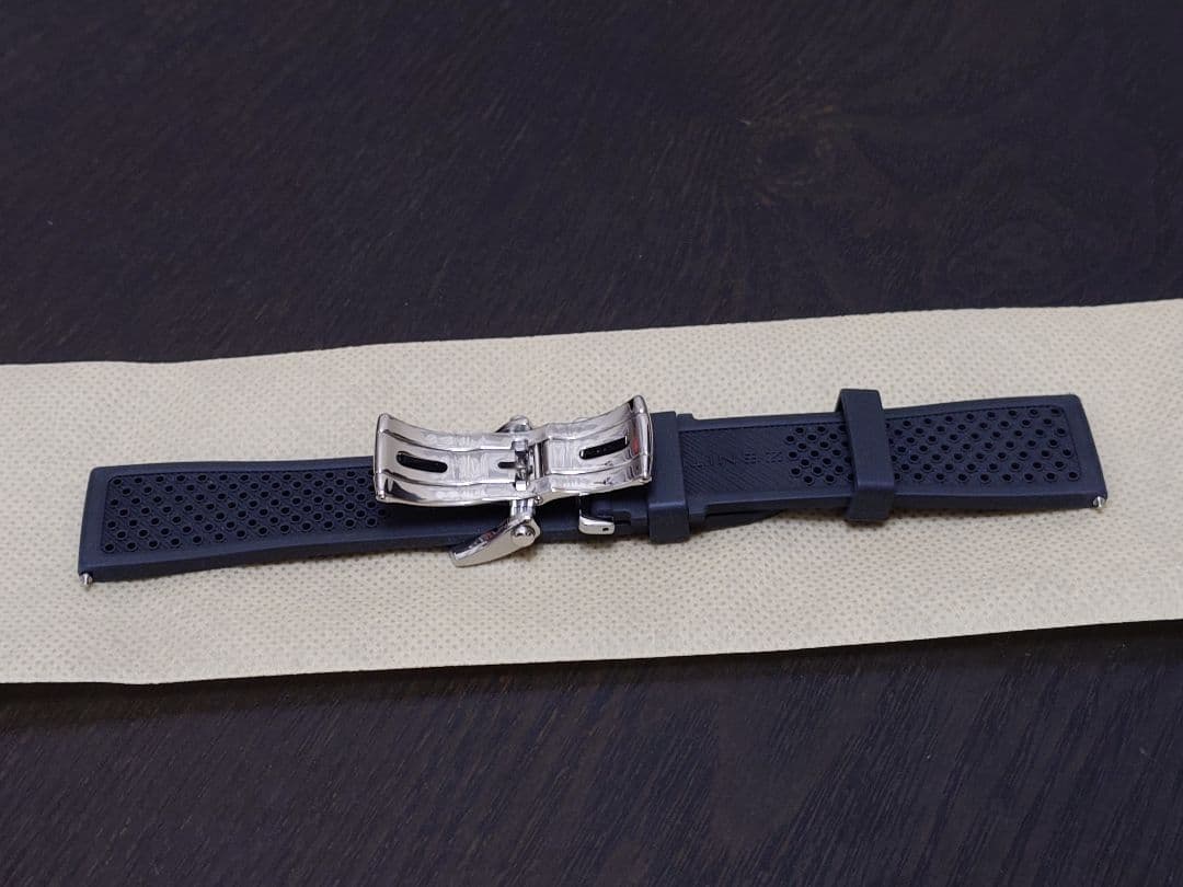 【ティダ】ZENITH 純正ラバーベルト バックル