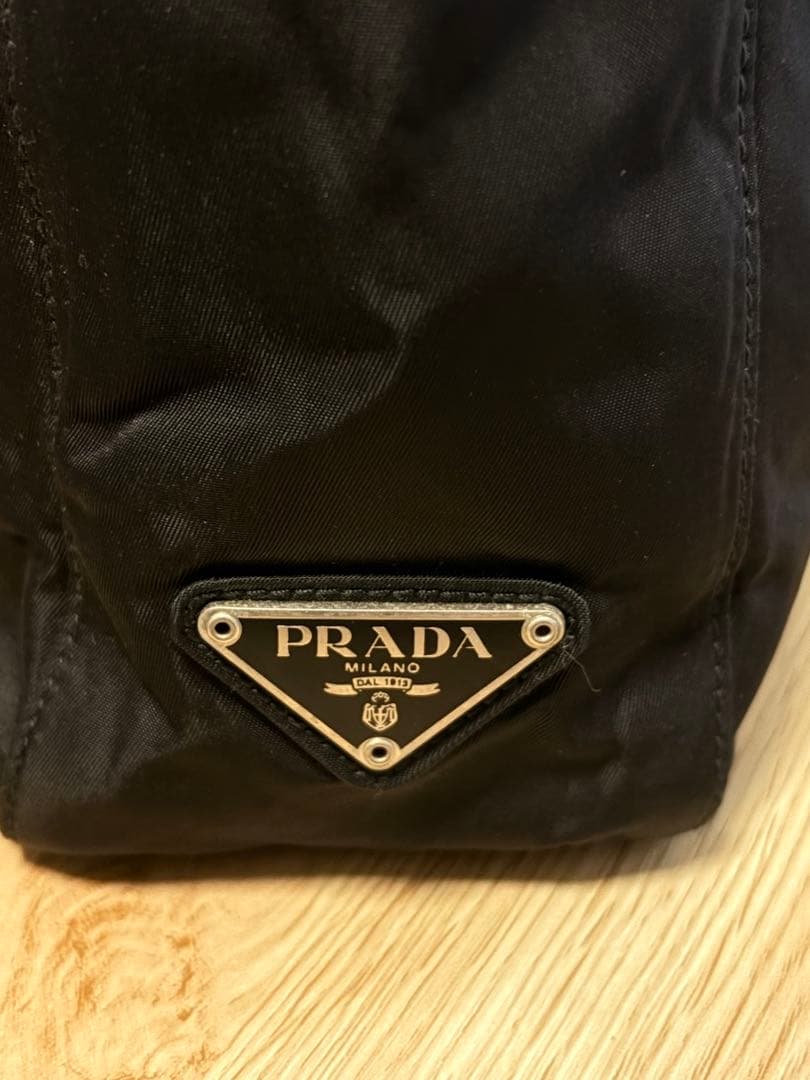 PRADA METROPOLI ハンドバッグ 黒　プラダ