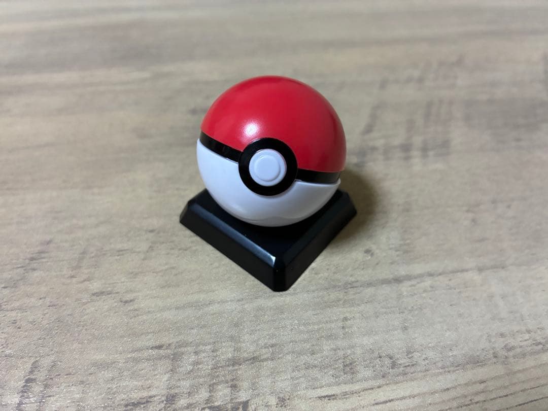 ジムバッジ&モンスターボール廃盤品【ポケモングッズまとめ売り】※バラ売り不可