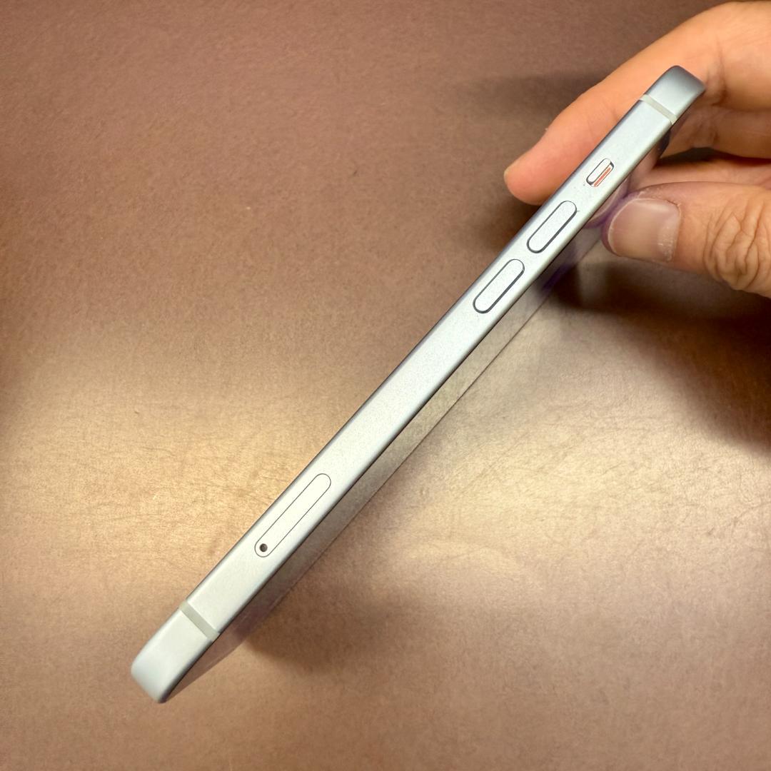 電池容量１００％【美品】iPhone15 128GB SIMフリー ブルー