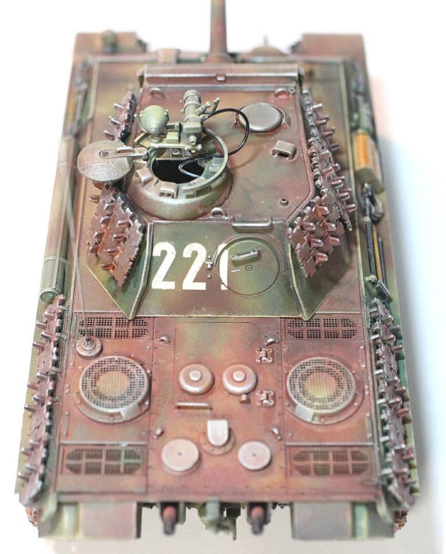 タミヤ 1/35 パンサーG型 赤外線暗視装置 スチールホイールVer.