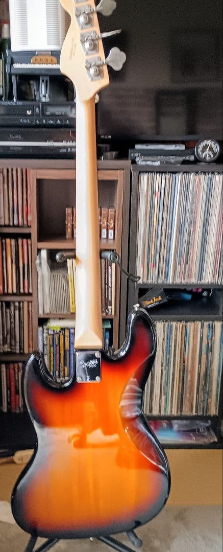スクワイヤーbyfenderジャズベース　ハードケース付属（凡庸）