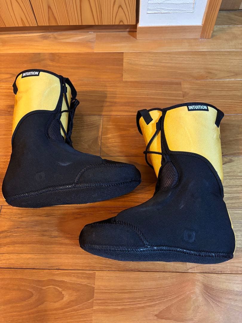 【熱成形１回、使用数回】定価約４万　INTUITION　サーモインナー　25cm