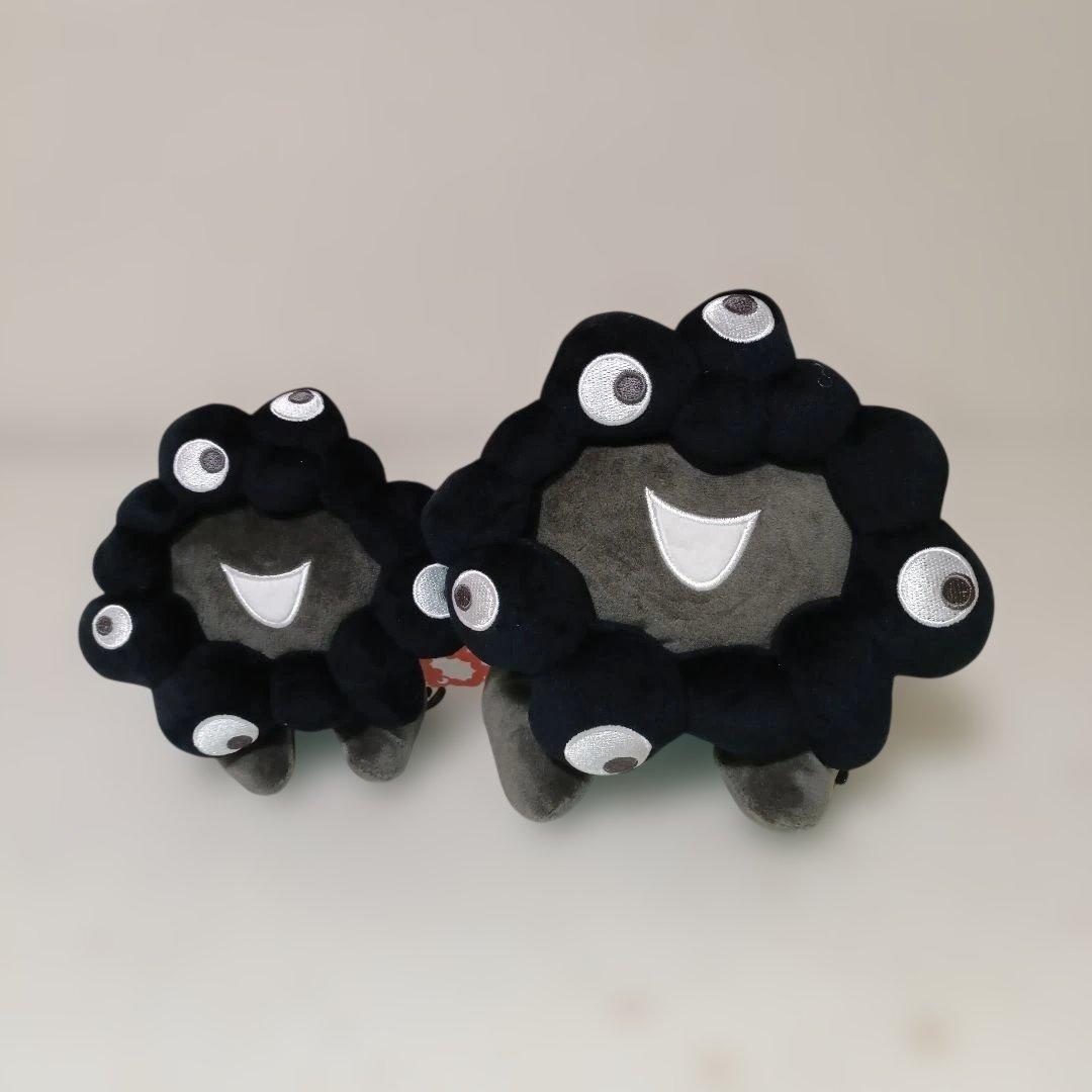 関西万博 黒ミャクミャク 這い型　ぬいぐるみ ブラック ＳとM 寝そべり