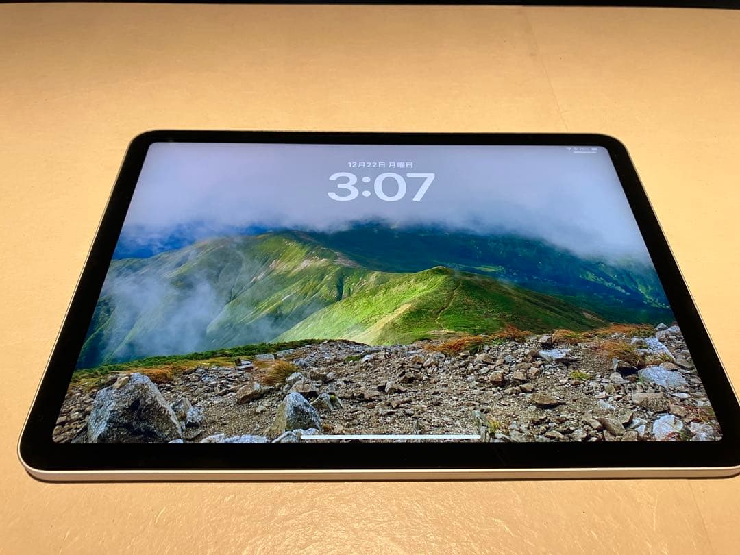 iPad Air (第5世代) Wi-Fi 256GB Starlight