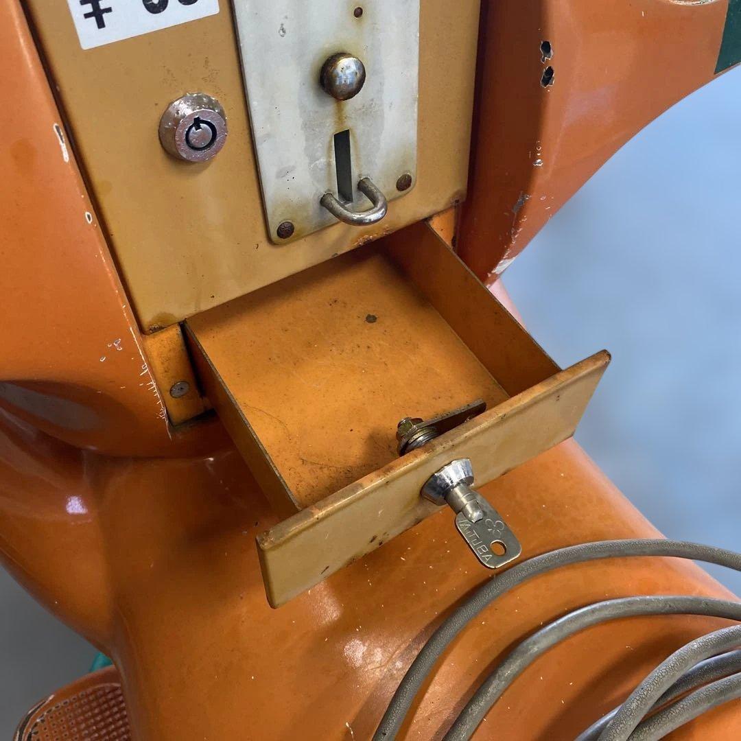 さとちゃんムーバー　サトウ製薬 ゾウ型遊具 オレンジ　動きます！歌います！