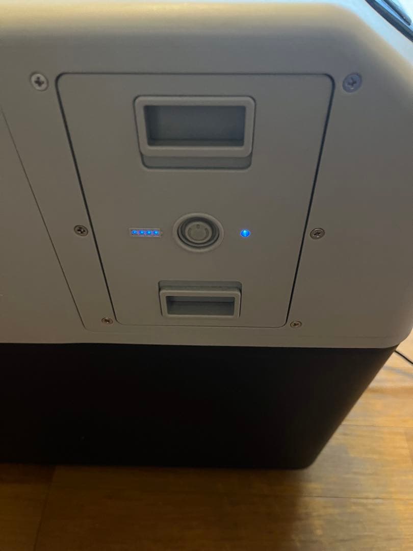 値下げ済み　バッテリー付き ポータブル冷蔵庫 デジタル表示 車載用　アウトドア用