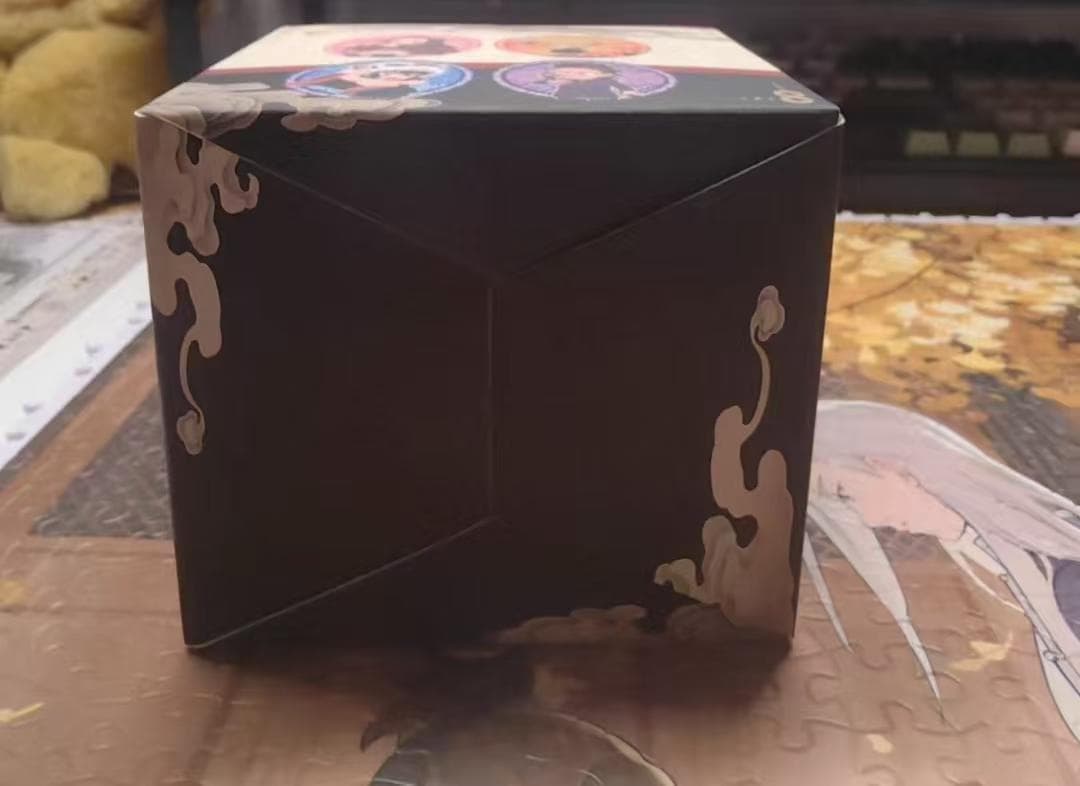 ✳︎RIRI＊ページ 鬼滅の刃 中国限定グッズ 缶バッジ A