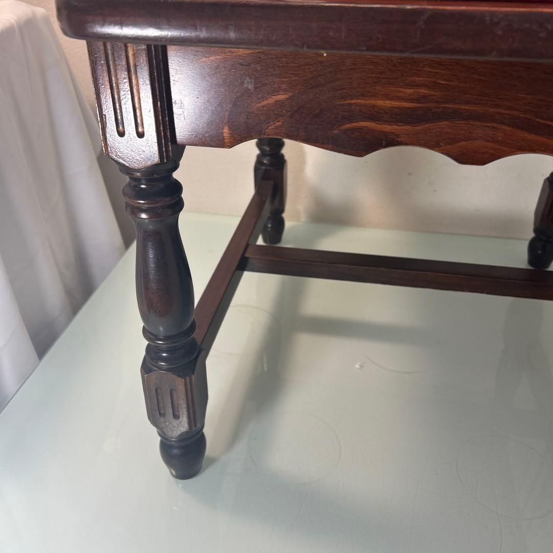 ☆昭和レトロ　当時物　高級感のある椅子　赤　布張り　木製☆