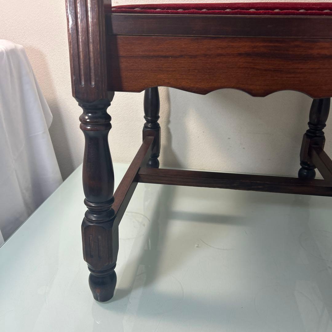 ☆昭和レトロ　当時物　高級感のある椅子　赤　布張り　木製☆