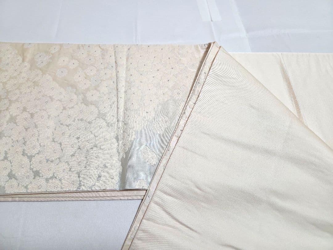 A5◆着物くつろぎ 菊に桜模様 銀糸 白 六通 正絹 フォーマルな袋帯