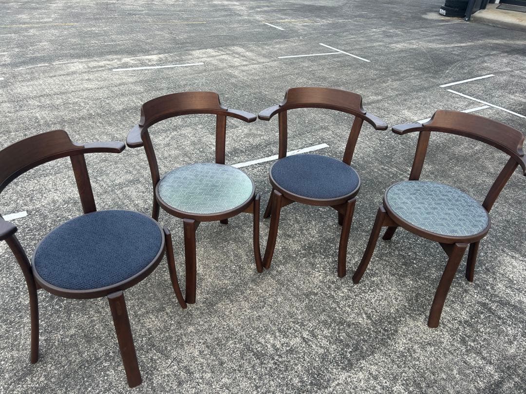 CondeHouse RUNT OM チェア 2023年製　テーブルセット