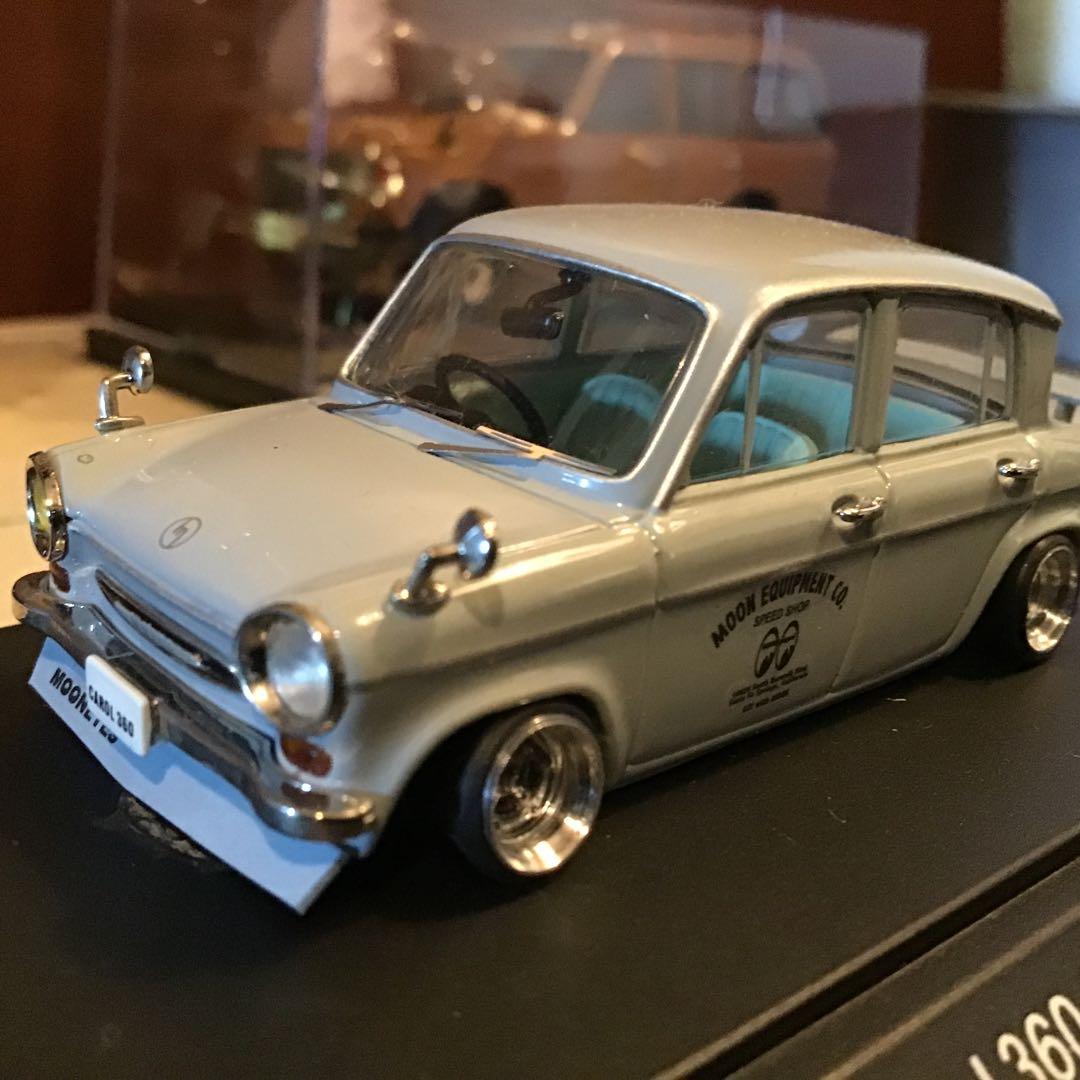 MOONEYES CAROL 360 ミニカー 1/43