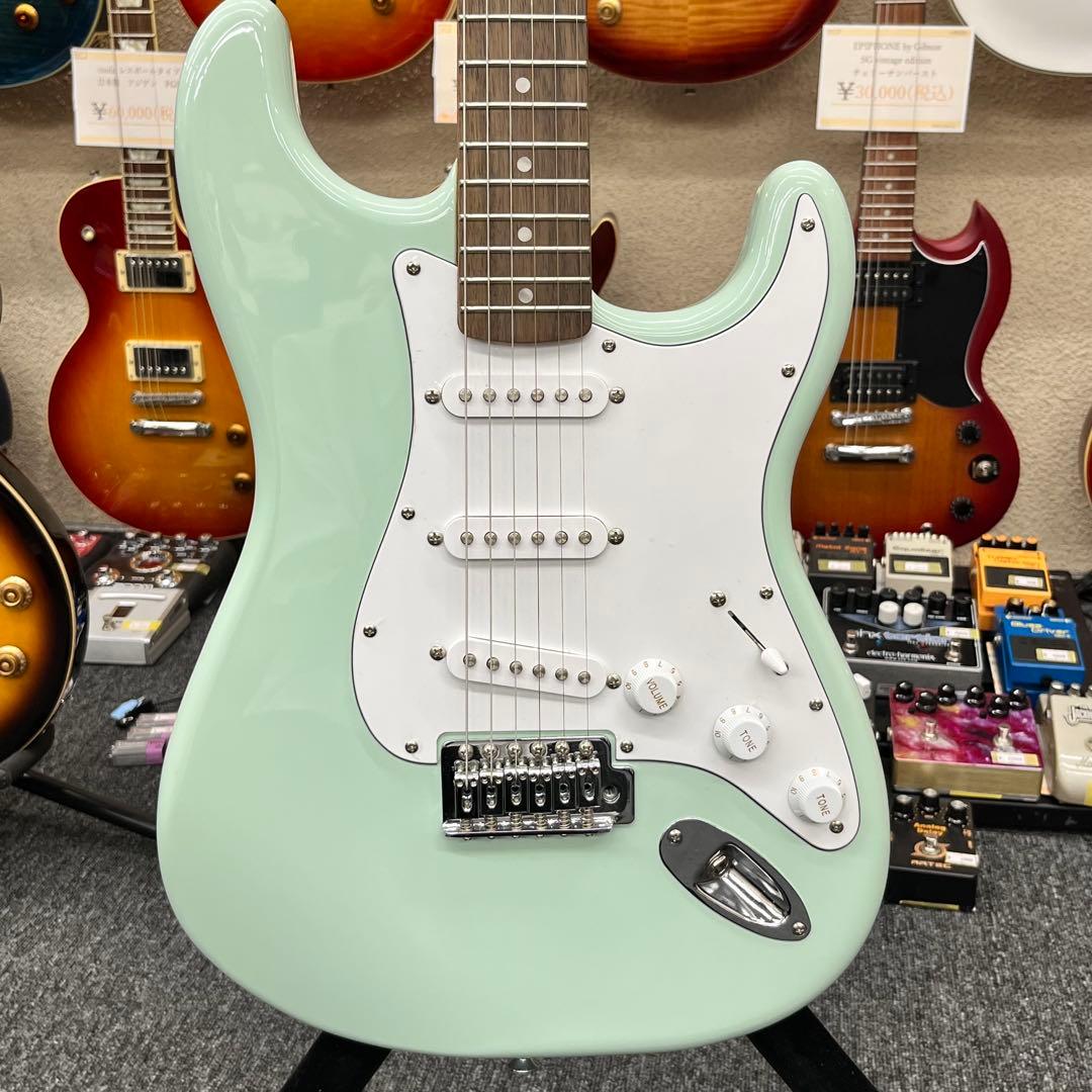 【10800】 Squier Stratocaster surf Green