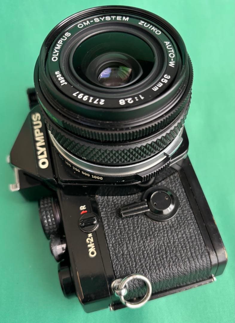 ★ OLYMPUS OM-2N BLACK + 広角レンズ 35mm