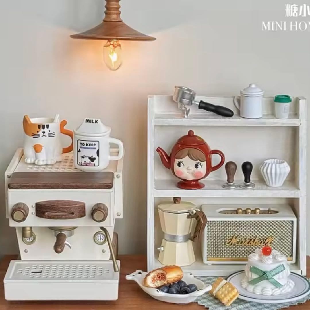 ミニチュア　コーヒーマシン　エスプレッソマシン　クリームホワイト　ドールハウス