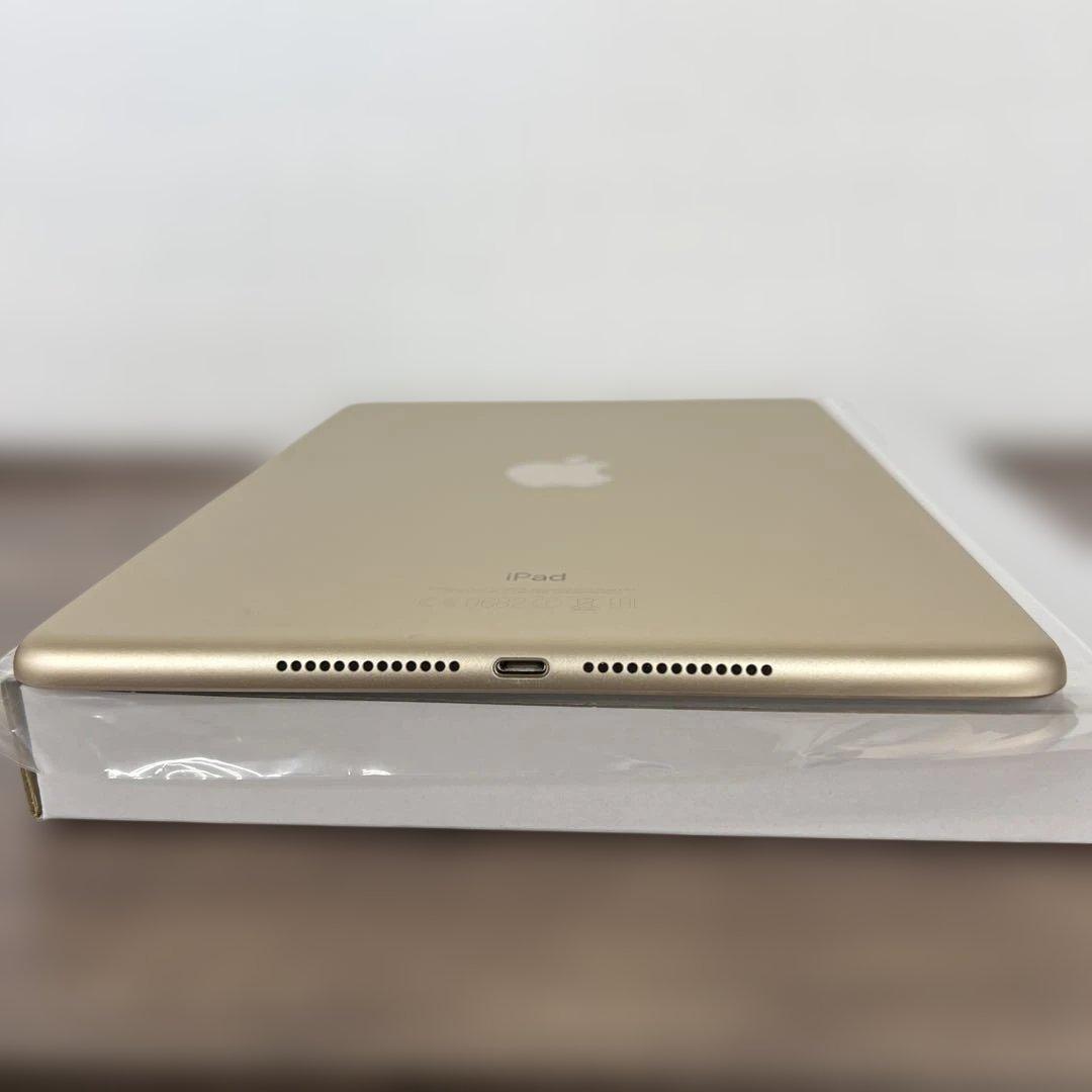 261052Apple iPad (第５世代) Wi-Fi 128GB ゴールド