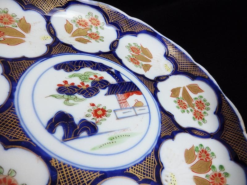 古伊万里　金襴手　陽刻　窓絵　花の図　８寸皿　E109AS-fbfq