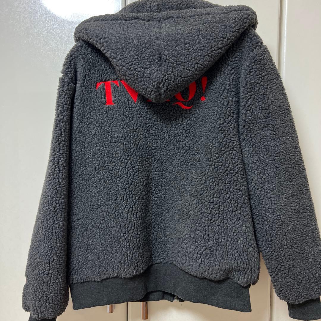 東方神起　韓国公式　パーカー