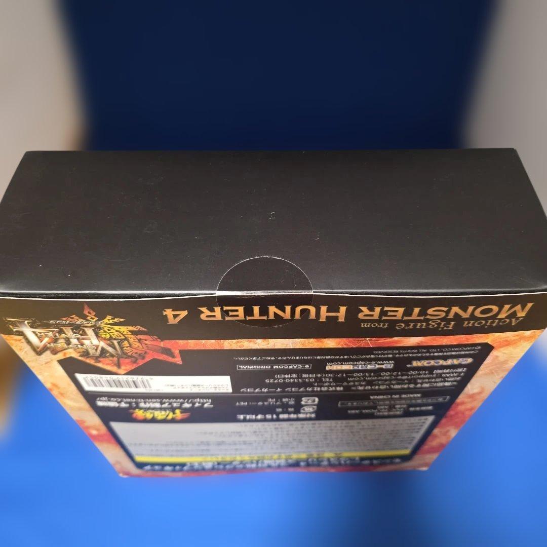 【新品未開封】 モンスターハンター4 レウスシリーズ装備ハンター 剣士