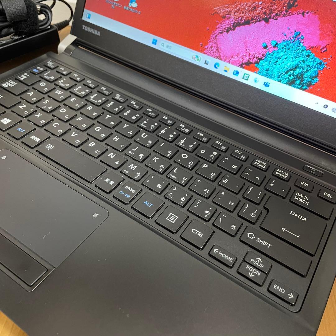 東芝 dynabook R73/J 第7世代i3