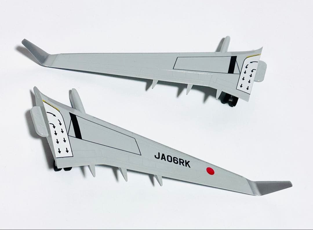 JALUX 1/130 B737-800 JTA さくらジンベエ