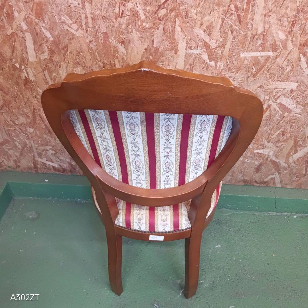 002別荘保管品　英国猫足チェア　おしゃれ　アンティーク風