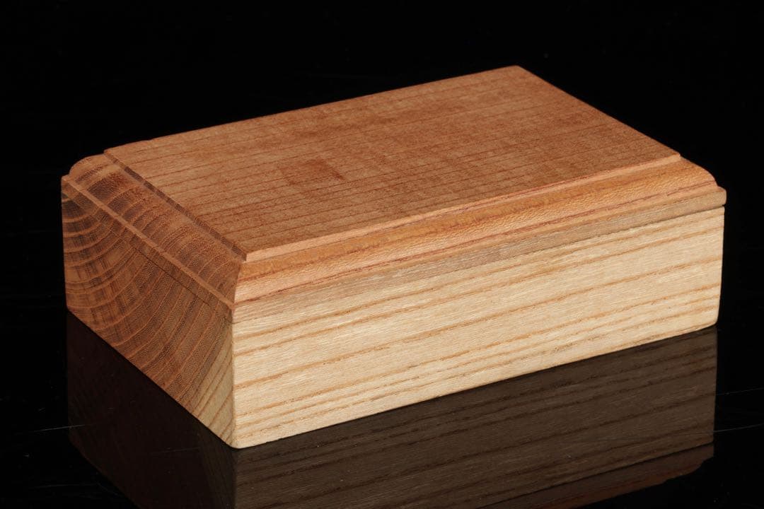 極上翡翠 花鳥文牌 透彫 玉石彫刻 ヒスイ 天然ジェイダイト 木箱付 古美術品