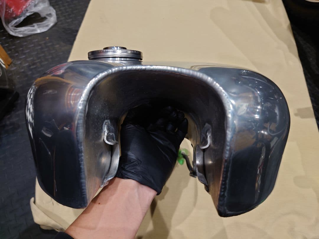 【週末限定！値下げ中】アルミタンク (グラストラッカー・ST250) ※説明必読