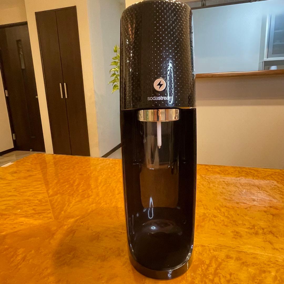 Sodastream One Touch 満タンガスシリンダー2本、ボトル2本