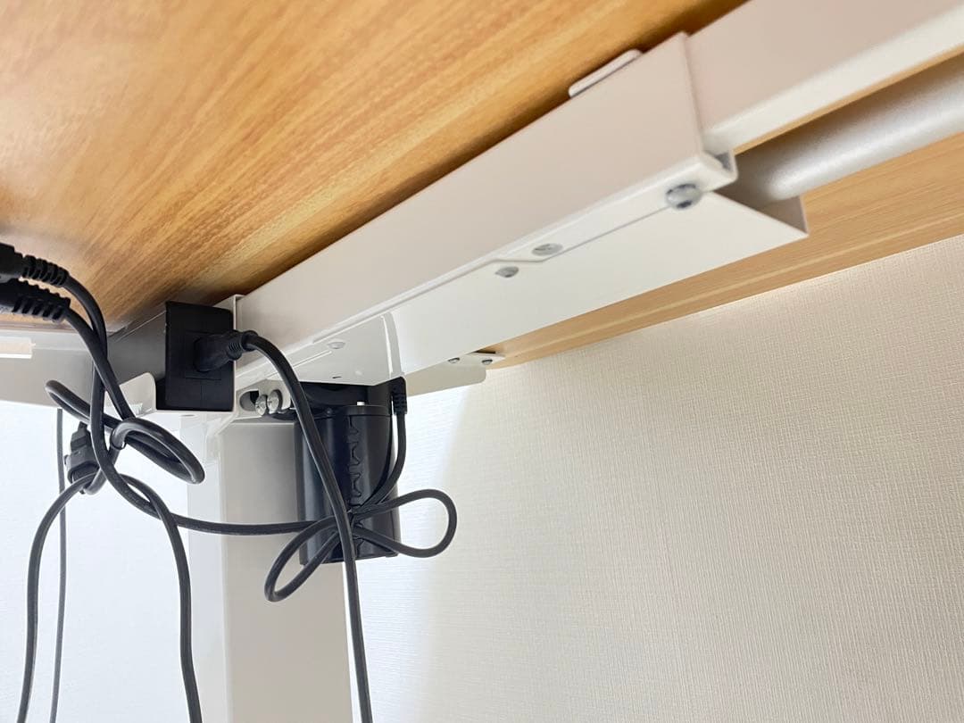 のび太　送料込み　FLEXISPOT 電動昇降デスク メモリー機能付