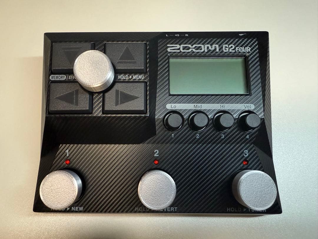 ZOOM G2 FOUR マルチエフェクター 外箱あり フットスイッチ付き