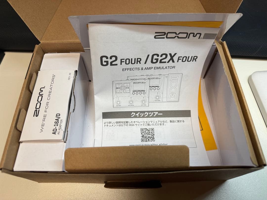 ZOOM G2 FOUR マルチエフェクター 外箱あり フットスイッチ付き