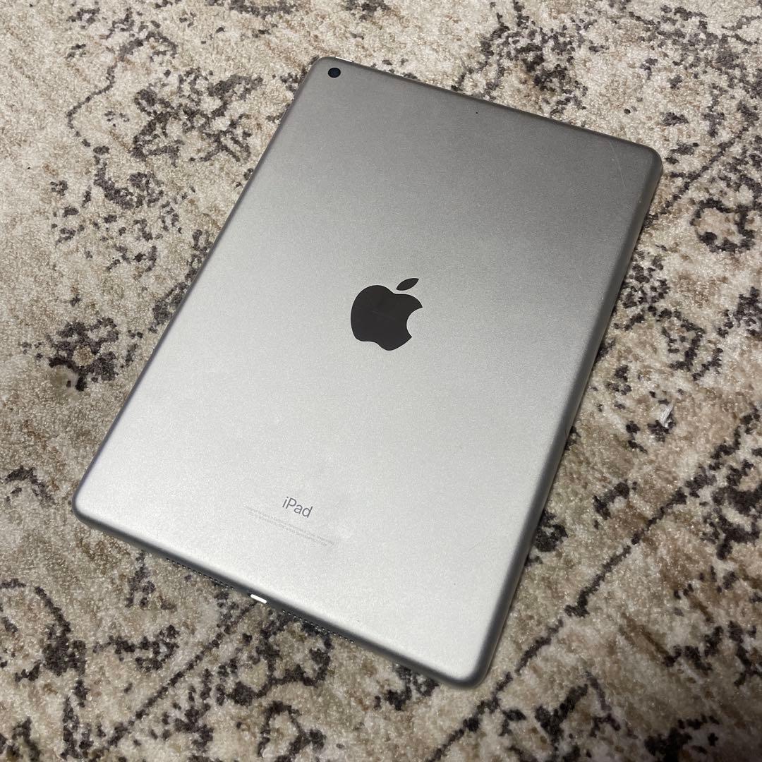 Apple iPad 第6世代 32GB