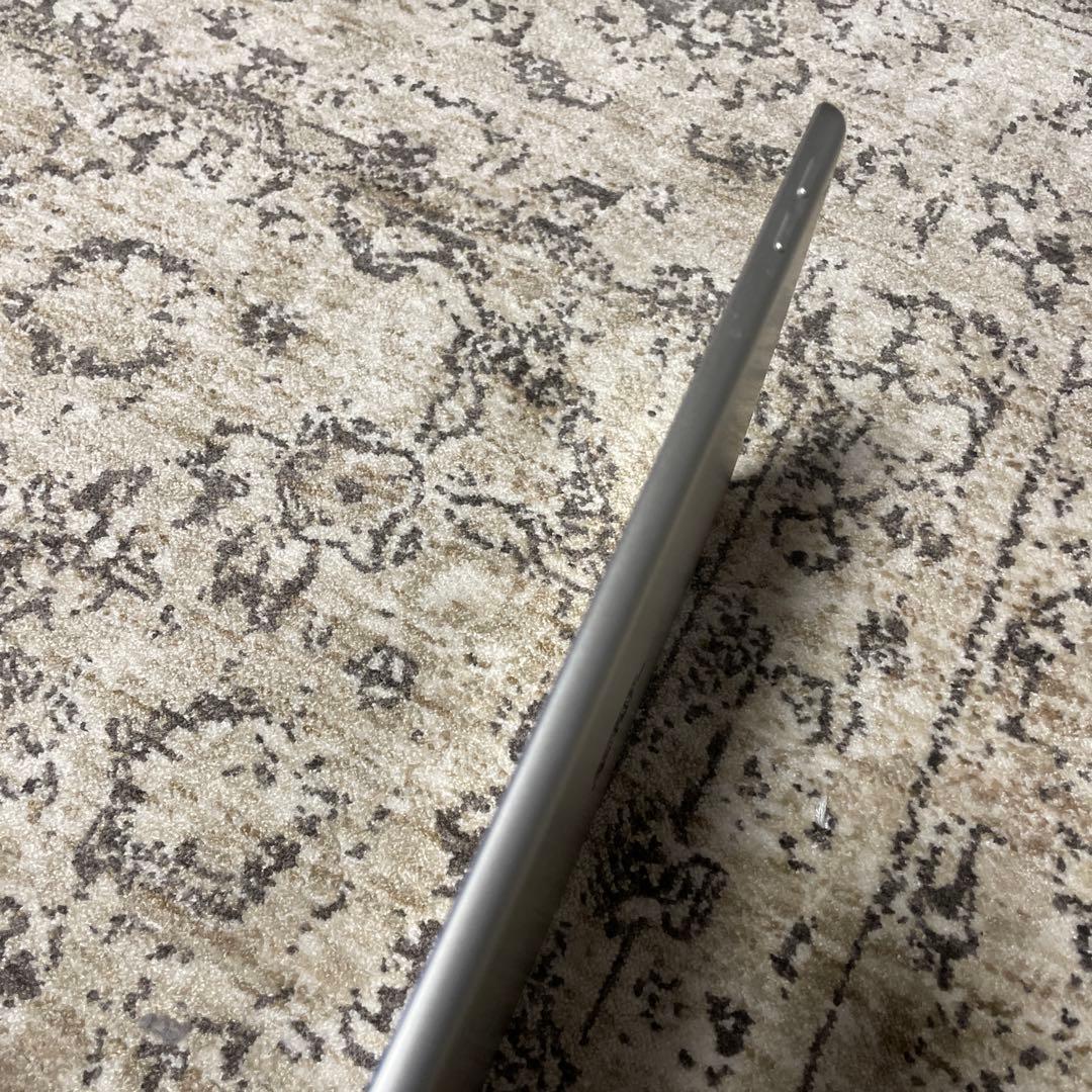 Apple iPad 第6世代 32GB