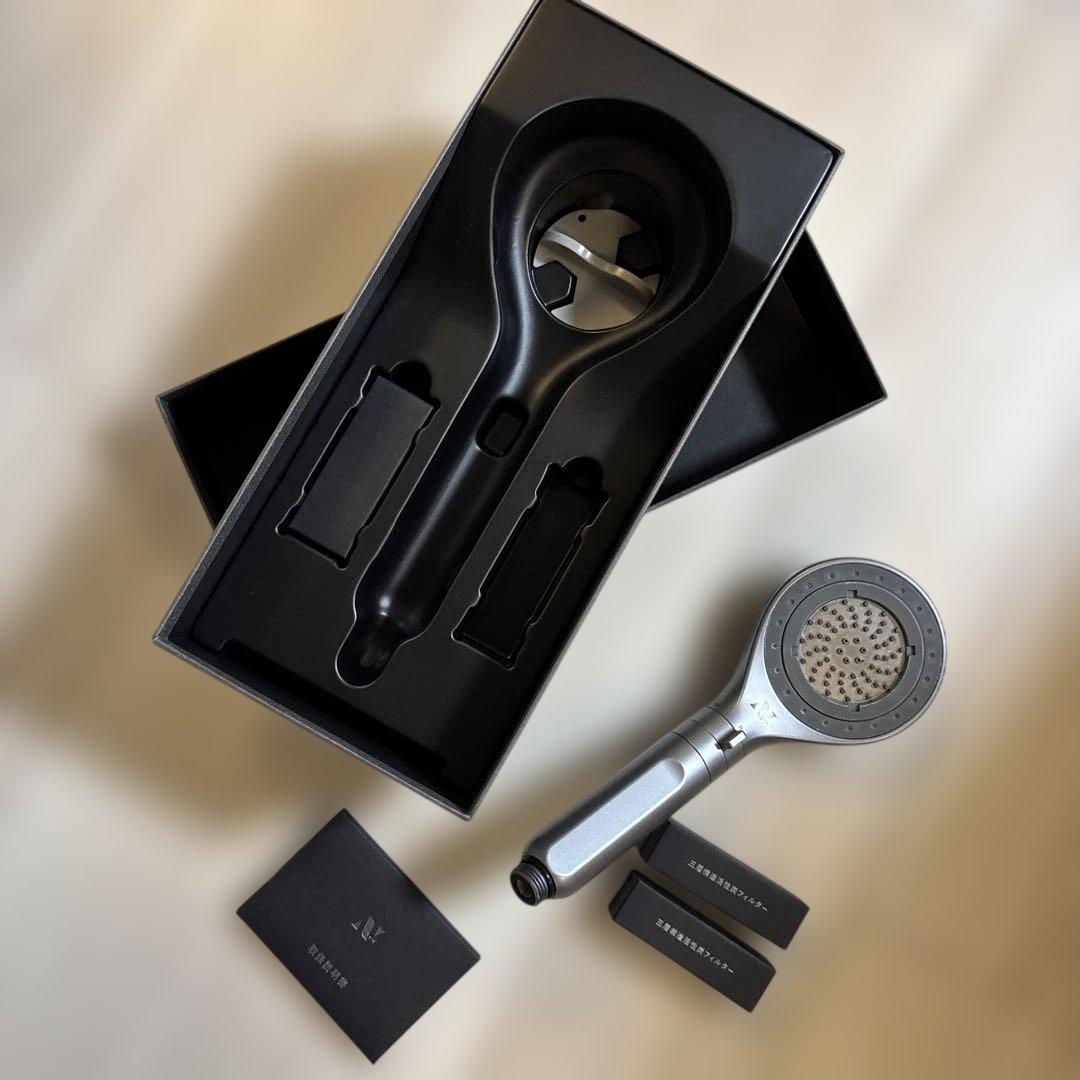 Noend シャワーヘッド シルバー　三層活性炭フィルター2個付き