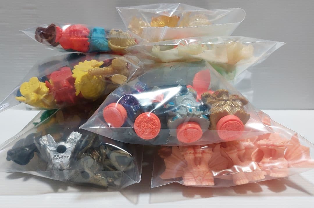 ゴジラフィギュア まとめ売り133個 東宝 映画公開記念 ゴジ消しゴム 当時物