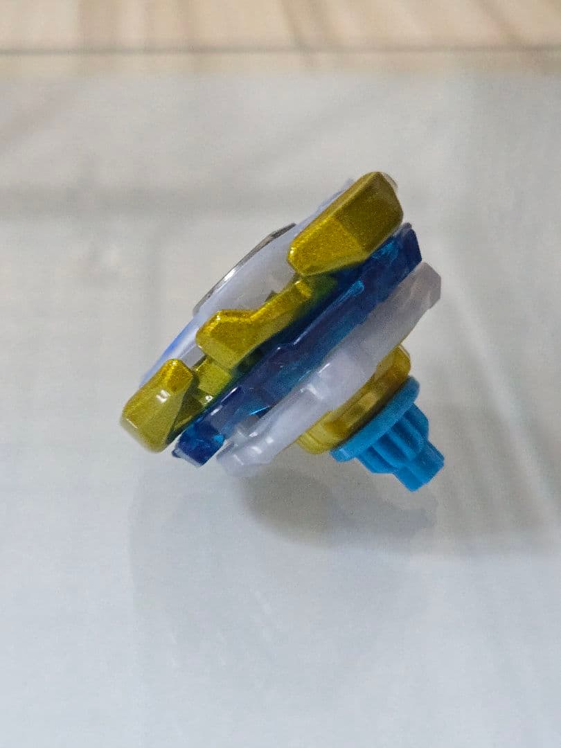 ワルキューレボルトS4-70V ベイブレードX レアベイゲットバトル